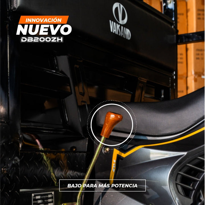 Detalle de la palanca del sistema de bajo del motocarro Vaisand DB200ZH